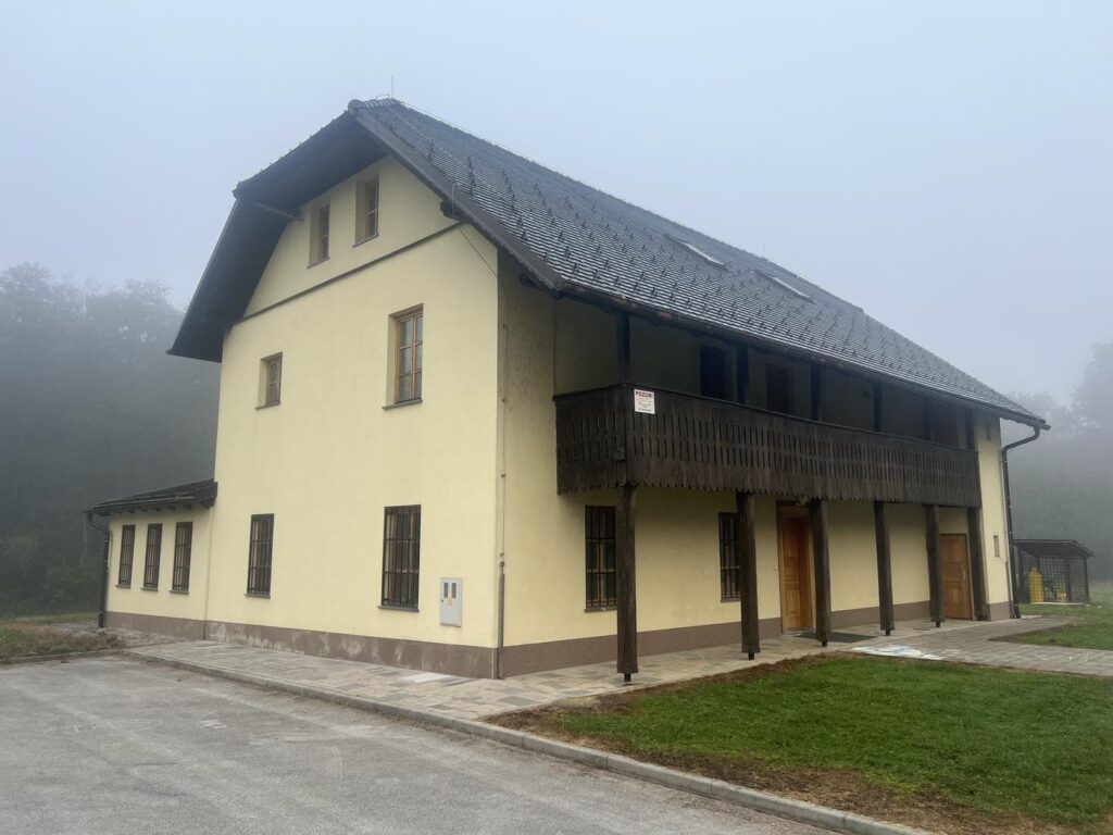 Energetska sanacija Lenčičev dom - Toplotna črpalka